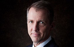 Russell N. Jones en el Consejo de Administración de Sierra Wireless