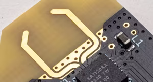 Transceptor UWB SR1120 de elevado rendimiento