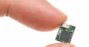 Transceptor UWB de ultra baja energía SR1120